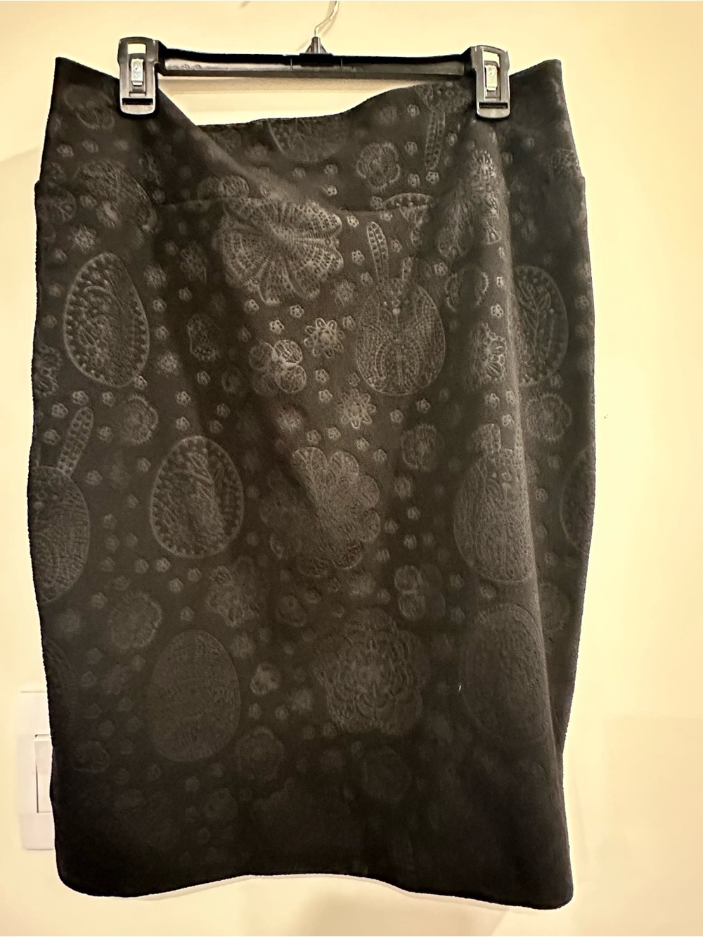 LuLaRoe Black Floral Jacquard Pencil Skirt